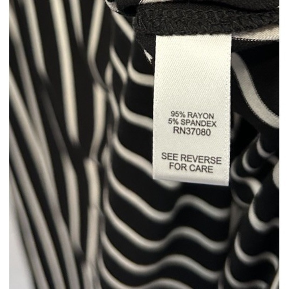 Cato Stretch Shift Dress Womens Size 22/24W Black White Stripe Cap Sleeve NWT - Picture 9 of 12